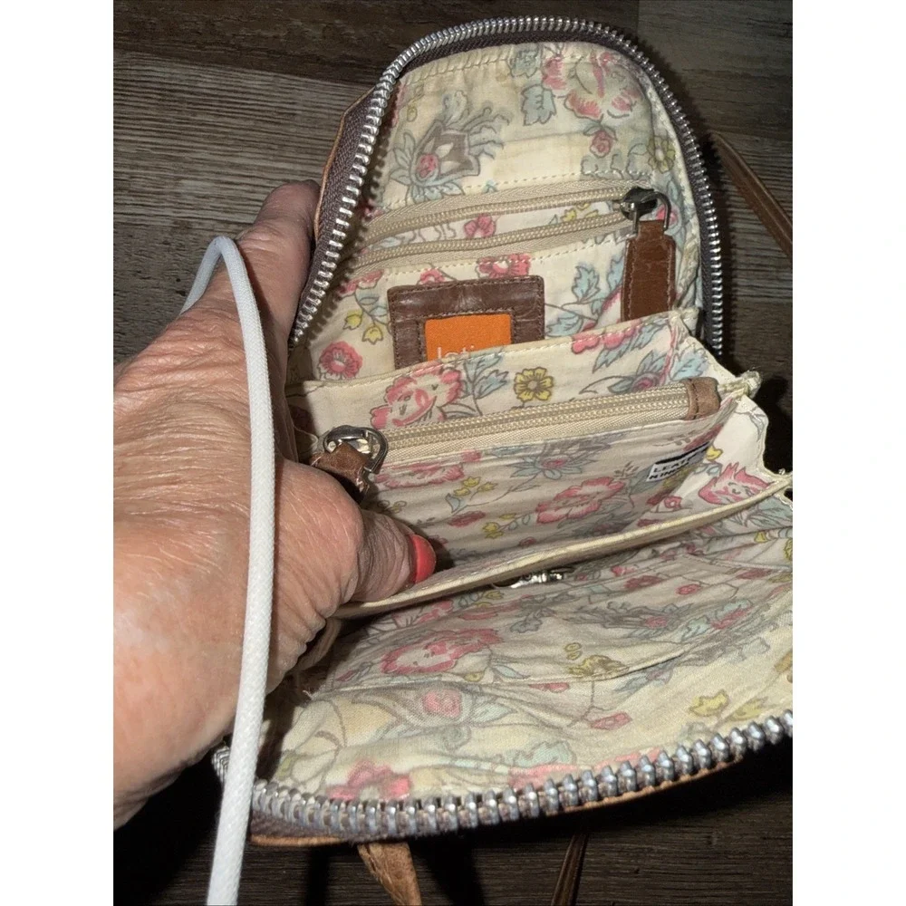 Latico  Crossbody Small Leather Purse  Brown Pre Owned